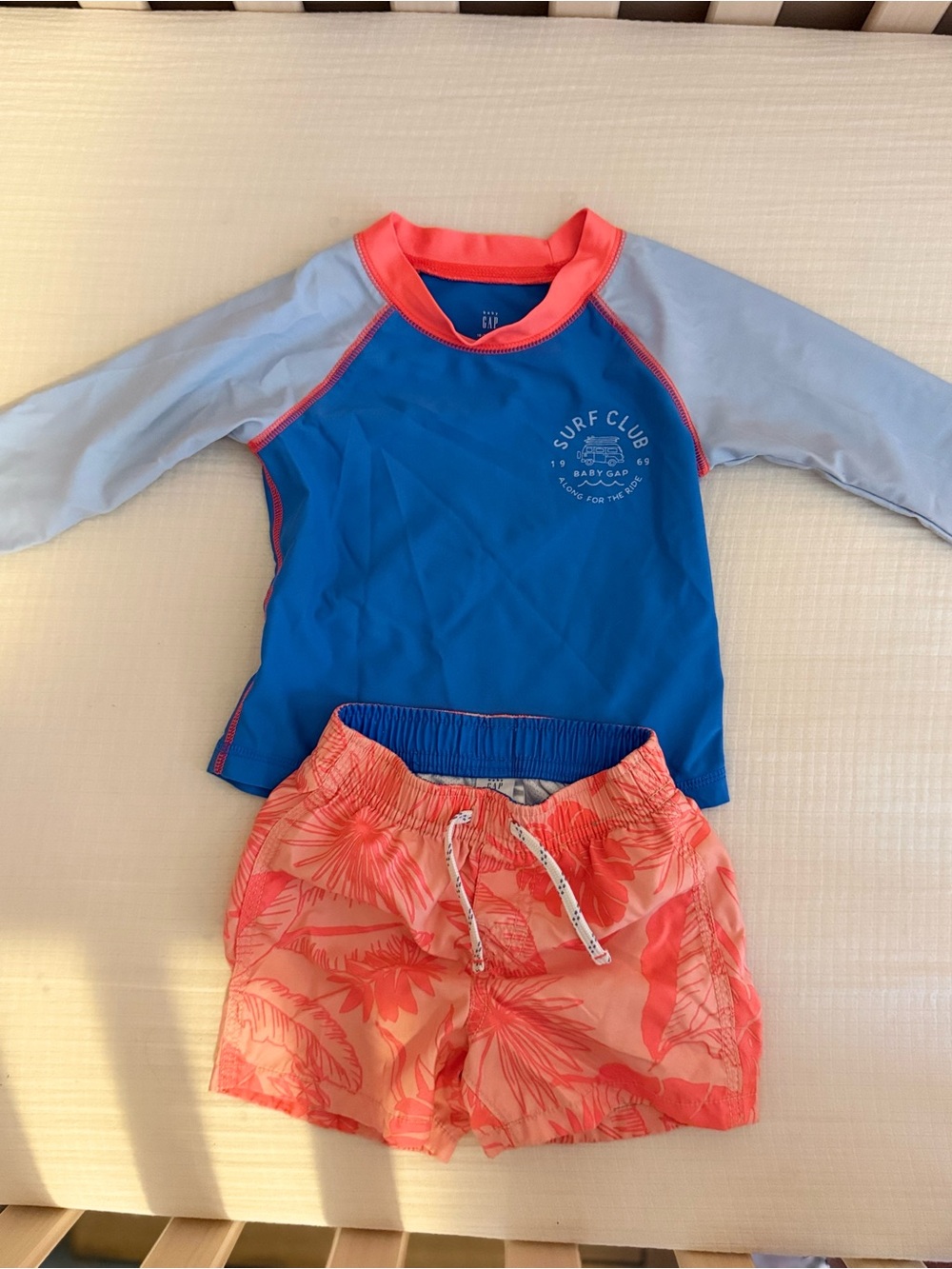 Kids Baby Gap Boy Rash Guard Set - 18-24 months, GUC, summer swimsuit